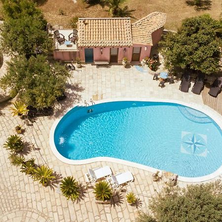 Dependance In Villa Con Piscina Ragusa Kültér fotó