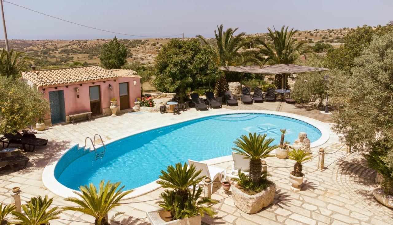 Dependance In Villa Con Piscina Ragusa Kültér fotó