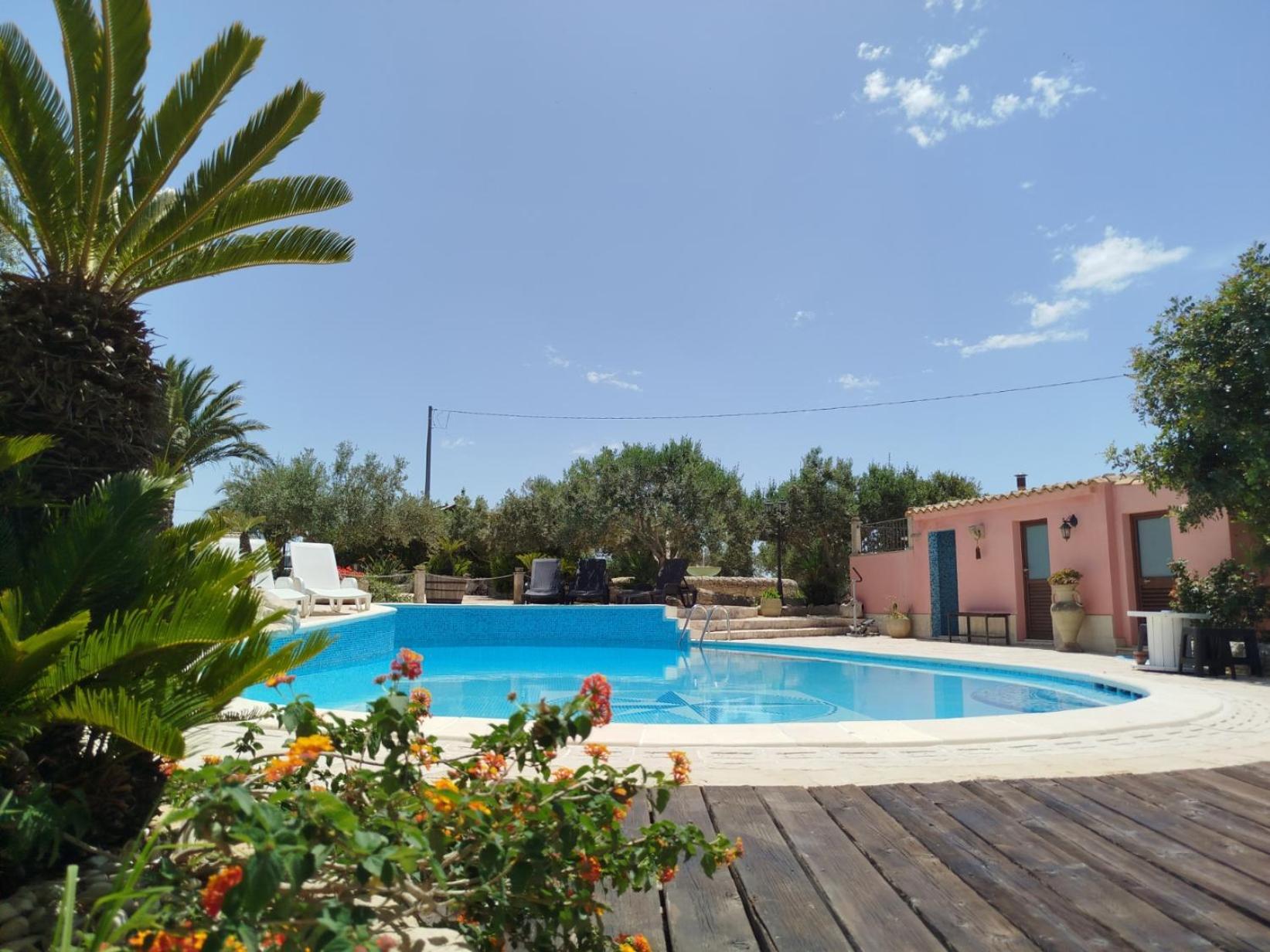 Dependance In Villa Con Piscina Ragusa Kültér fotó