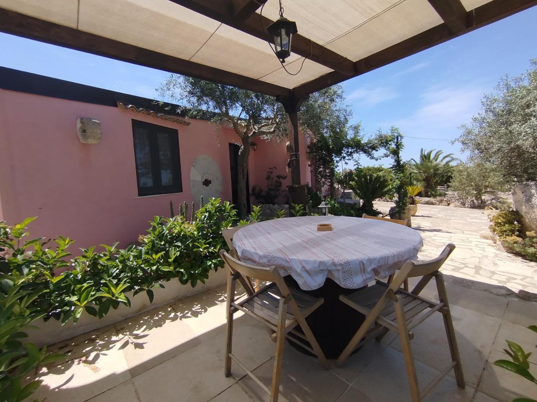Dependance In Villa Con Piscina Ragusa Kültér fotó